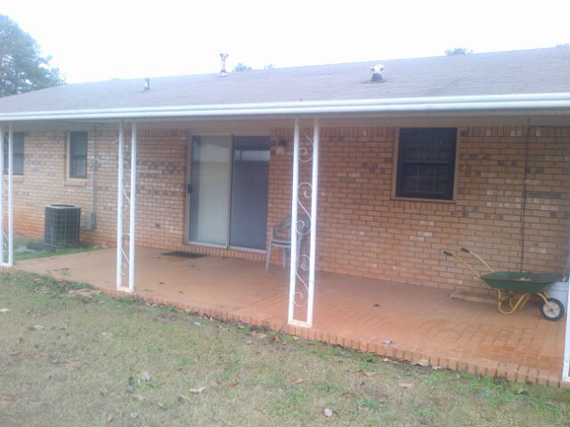 9SweetbriarPatioNewnan-20131206-00493