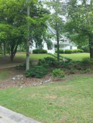 252MinkHollowYard-20130511_105336